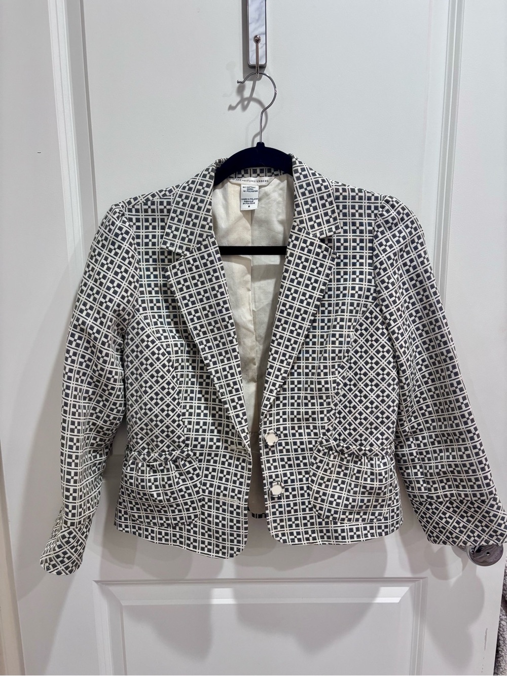 VINTAGE Diane Von Furstenberg Black and White Geometric Blazer
